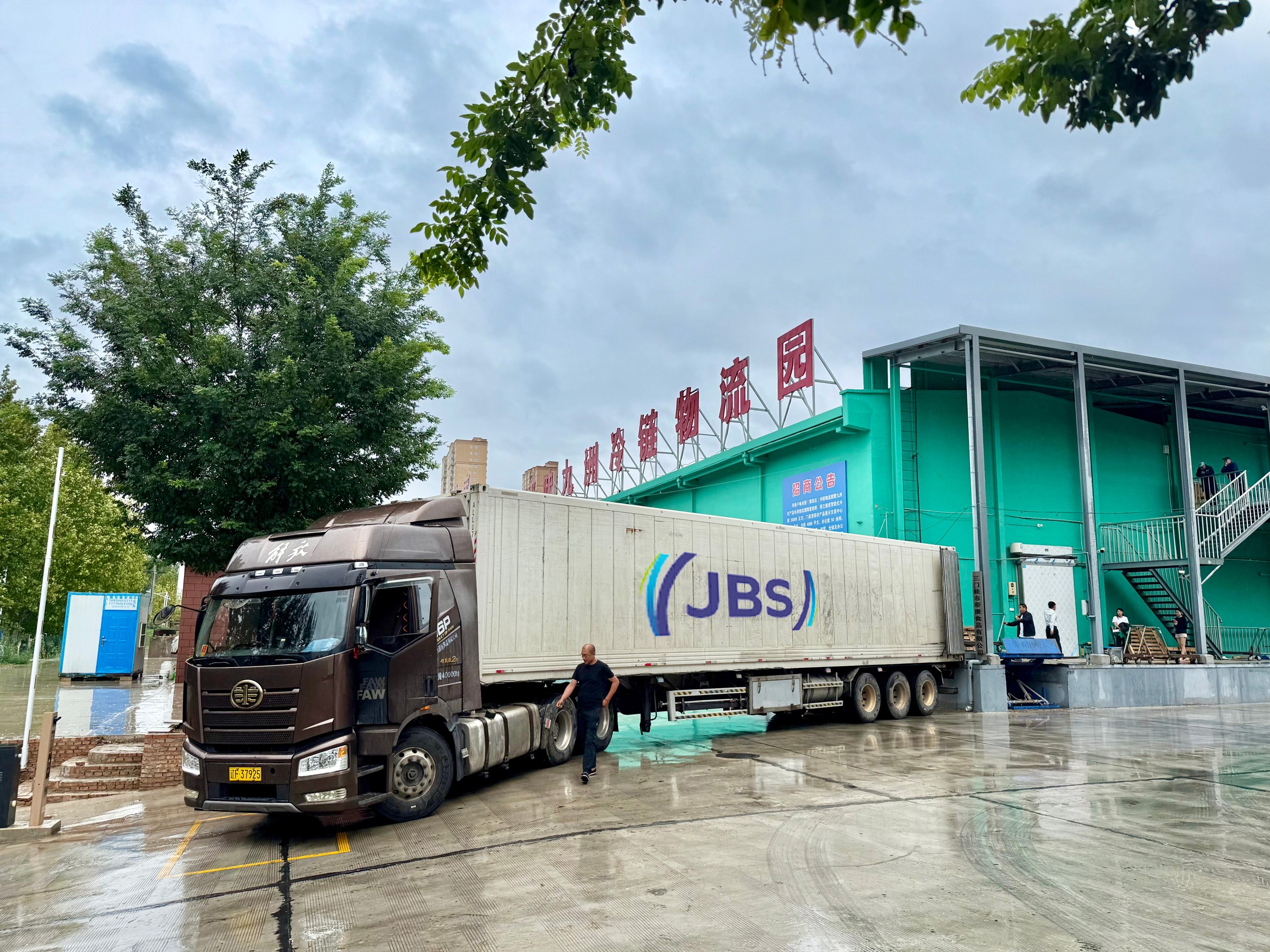 Food logistics on site
